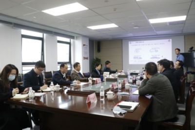 柳州市副市长汤振国带队到新区企业开展服务工作